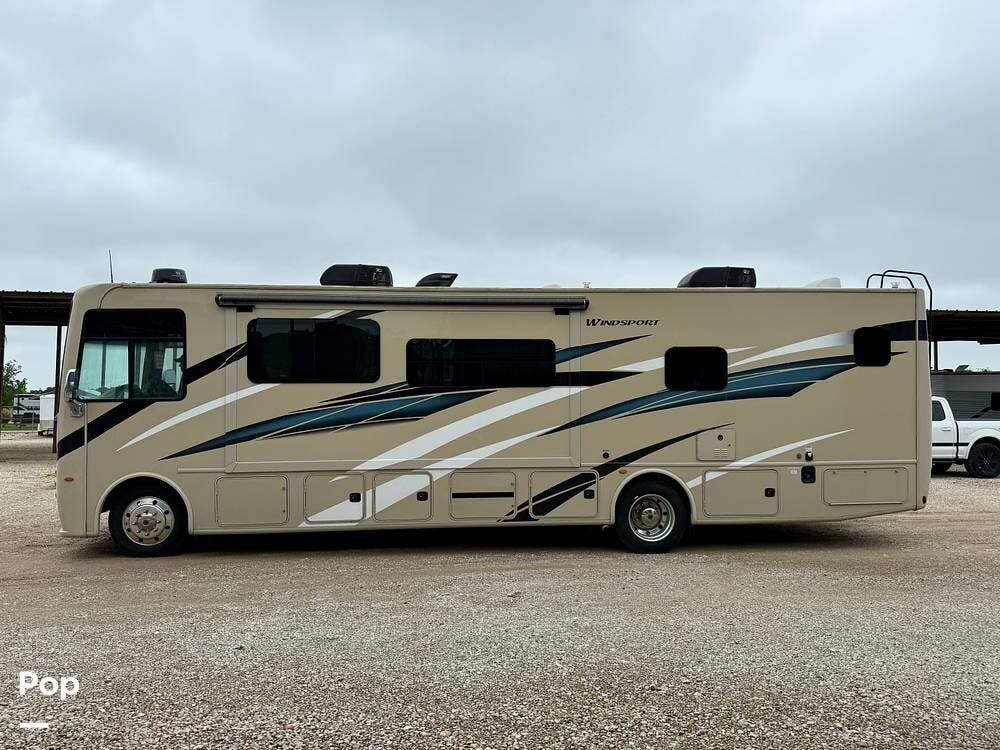 Used 2021 Thor Motor Coach Windsport 35M available in Little Elm, Texas