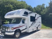 Call now about this 2020 Thor Motor Coach Freedom Elite 23H! 2020 Thor Motor Coach Freedom Elite 23H - Used Class C For Sale by Pop RVs in Holmen, Wisconsin features Awning, Generator, Air Conditioning