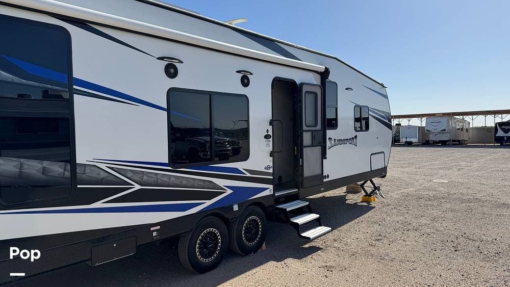 Used 2024 Genesis Supreme Genesis Supreme Sandsport 2715FS available in Yuma, Arizona