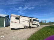 Call now about this 2018 Winnebago Vista LX 30T! 2018 Winnebago Vista LX 30T - Used Class A For Sale by Pop RVs in Marne, Michigan features Air Conditioning, Leveling Jacks, Slideout, Generator, Awning