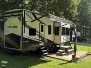 Call now about this 2022 Alliance RV Valor 41V15! 2022 Alliance RV Valor 41V15 - Used Toy Hauler For Sale by Pop RVs in Glenmont, Ohio features Awning, Leveling Jacks, Air Conditioning, Slideout