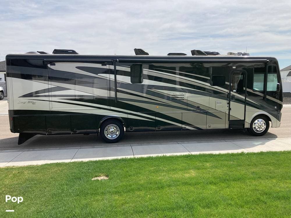 Used 2020 Newmar Bay Star 3609 available in Fruitland, Idaho