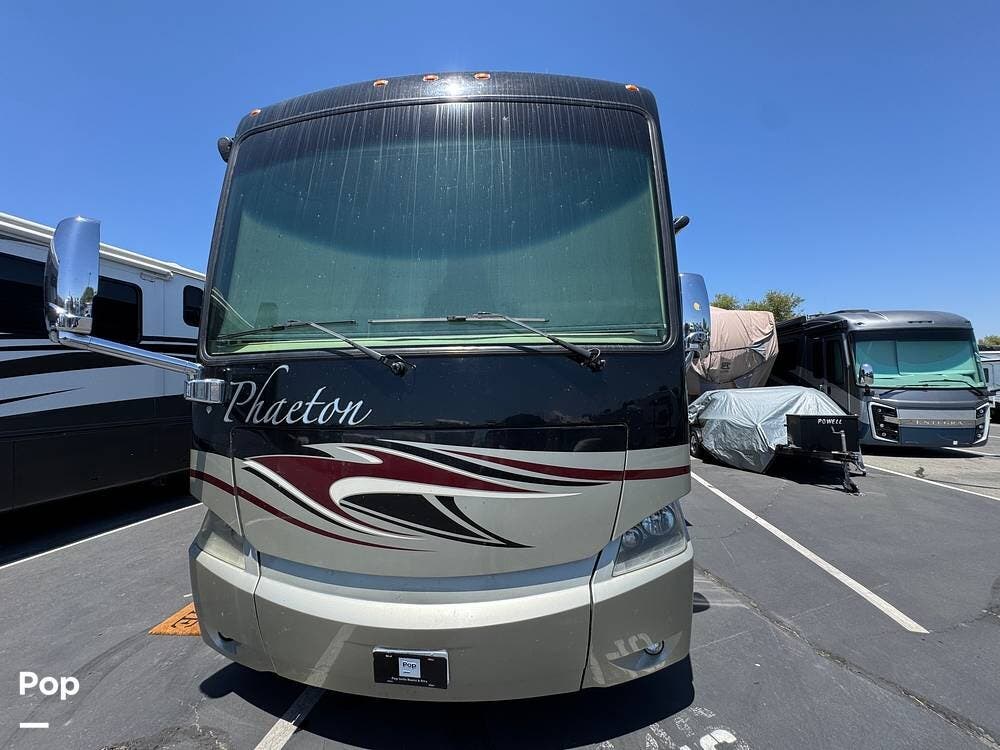 Contact us now about this 2014 Tiffin Phaeton 42LH! 2014 Phaeton 42LH by Tiffin from Pop RVs in Temucula, California