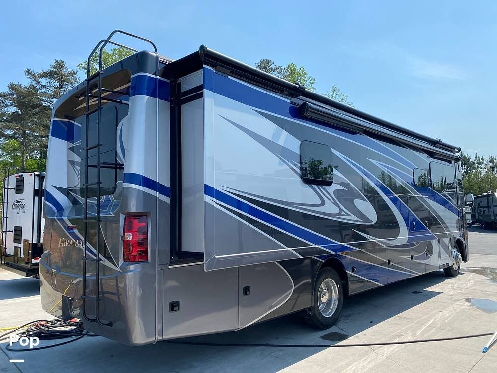 Call now about this 2022 Thor Motor Coach Miramar 35.2! 2022 Thor Motor Coach Miramar 35.2 - Used Class A For Sale by Pop RVs in Windsor, Virginia features Awning, Air Conditioning, Generator, Slideout