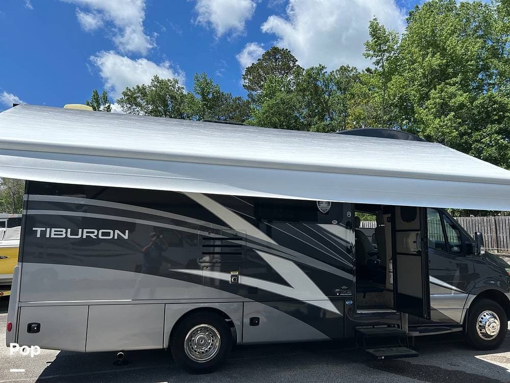 Contact us now about this 2021 Thor Motor Coach Tiburon 24TT! 2021 Tiburon 24TT by Thor Motor Coach from Pop RVs in Helena, Alabama