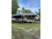 Contact us now about this 2019 Grand Design Solitude 2930RL! 2019 Solitude 2930RL by Grand Design from Pop RVs in Hubert, North Carolina