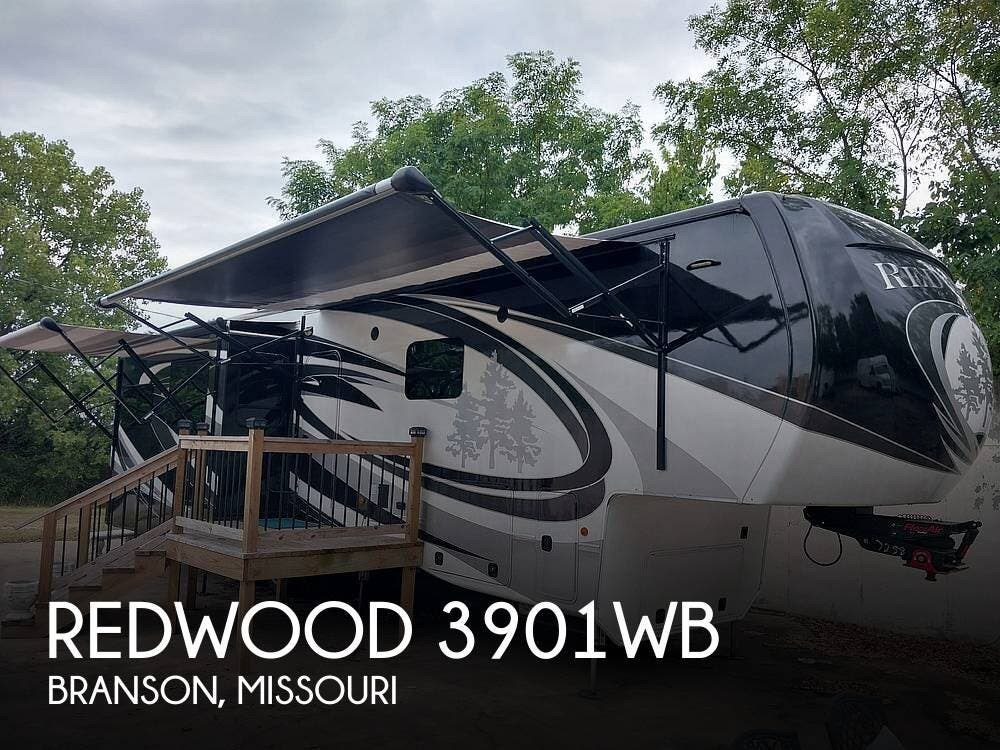 Email now about this 2017 CrossRoads Redwood 3901WB! Used 2017 CrossRoads Redwood 3901WB available in Branson, Missouri