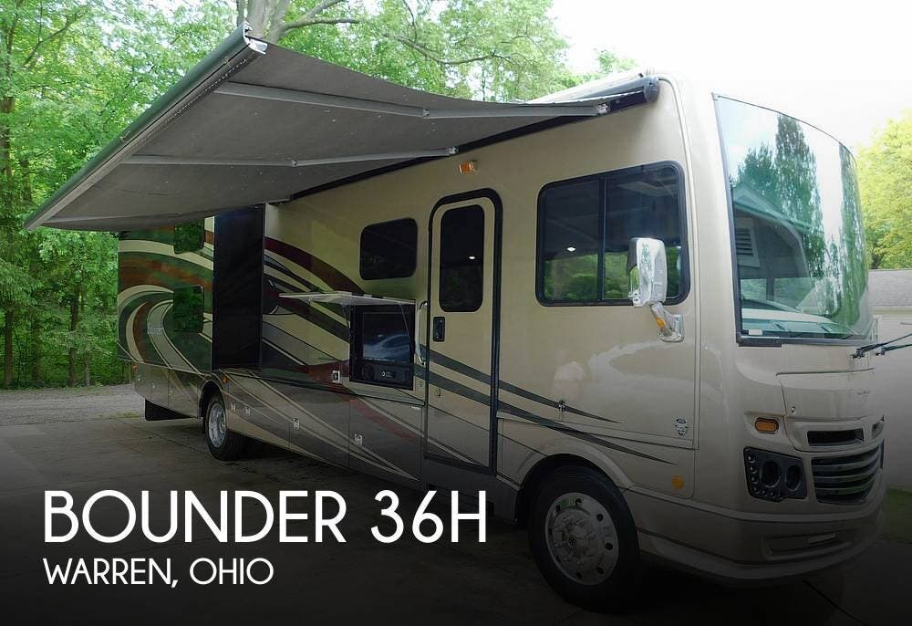 Email now about this 2018 Fleetwood Bounder 36H! Used 2018 Fleetwood Bounder 36H available in Warren, Ohio