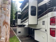 Contact us now about this 2009 Tiffin Phaeton 36QSH! 2009 Phaeton 36QSH by Tiffin from Pop RVs in Northvale, New Jersey