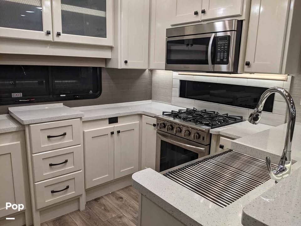 Contact us now about this 2022 Vanleigh Vilano 390LK! 2022 Vilano 390LK by Vanleigh from Pop RVs in Homer, Alaska