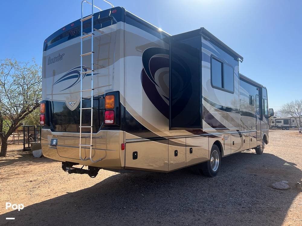 Contact us now about this 2014 Fleetwood Bounder 35K! 2014 Bounder 35K by Fleetwood from Pop RVs in Sahuarita, Arizona