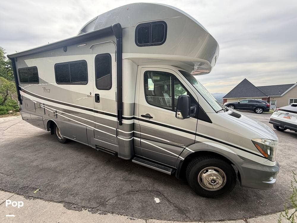 Call now about this 2019 Winnebago View 24J! 2019 Winnebago View 24J - Used Class C For Sale by Pop RVs in Millcreek, Utah features Air Conditioning, Awning, Slideout, Generator