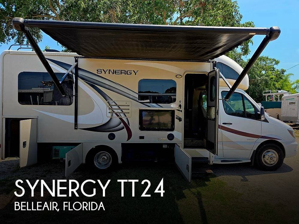 Email now about this 2017 Thor Motor Coach Synergy TT24! Used 2017 Thor Motor Coach Synergy TT24 available in Belleair, Florida