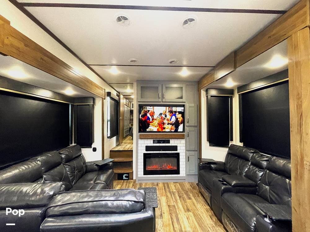 Used 2020 Keystone Fuzion 429 available in Henderson, Kentucky