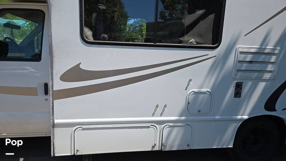 Contact us now about this 2018 Thor Motor Coach Majestic 23A! 2018 Majestic 23A by Thor Motor Coach from Pop RVs in Gorham, Maine