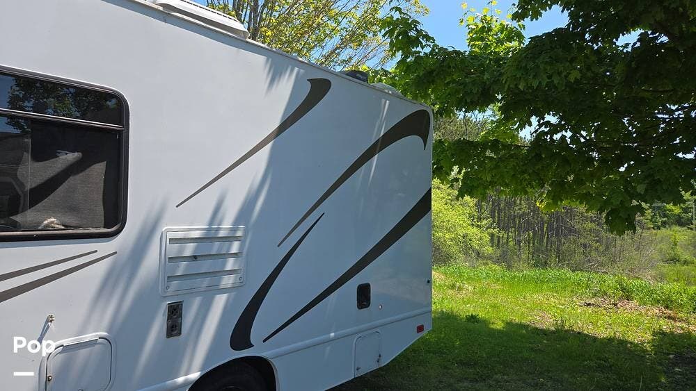 Used 2018 Thor Motor Coach Majestic 23A available in Gorham, Maine