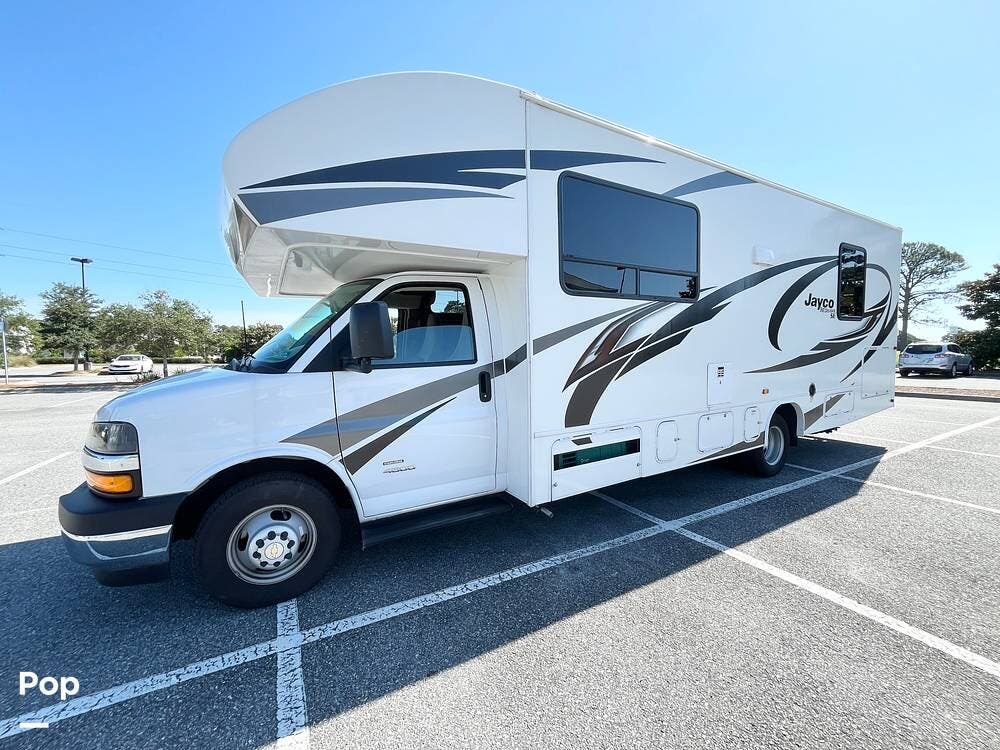Call now about this 2021 Jayco Redhawk SE 27N! 2021 Jayco Redhawk SE 27N - Used Class C For Sale by Pop RVs in Miramar Beach, Florida features Awning, Air Conditioning, Generator