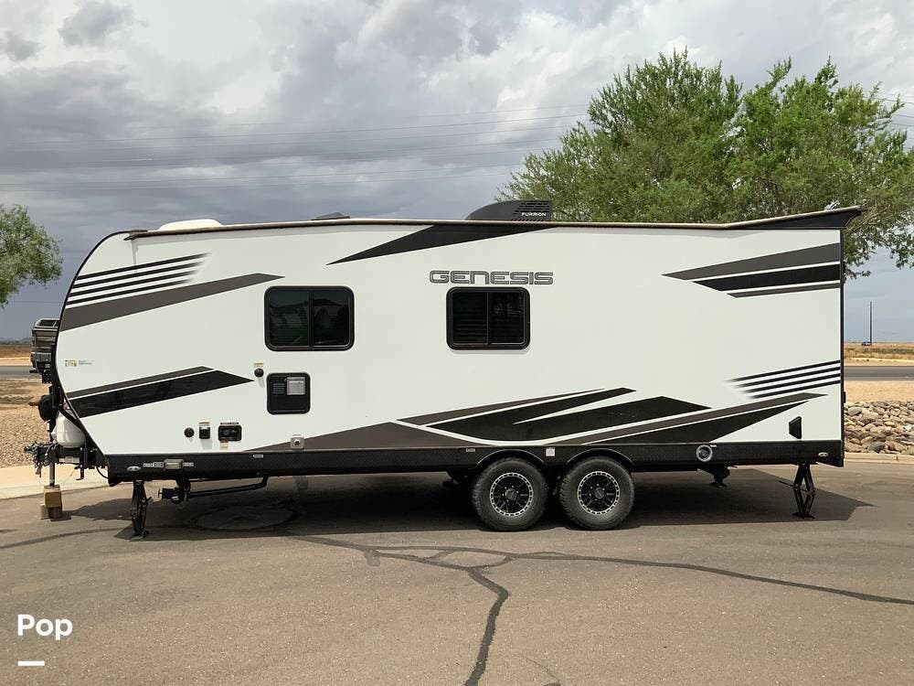 Call now about this 2023 Genesis Supreme Genesis Supreme GFB230! 2023 Genesis Supreme Genesis Supreme GFB230 - Used Toy Hauler For Sale by Pop RVs in San Tan Valley, Arizona features Awning, Leveling Jacks, Air Conditioning