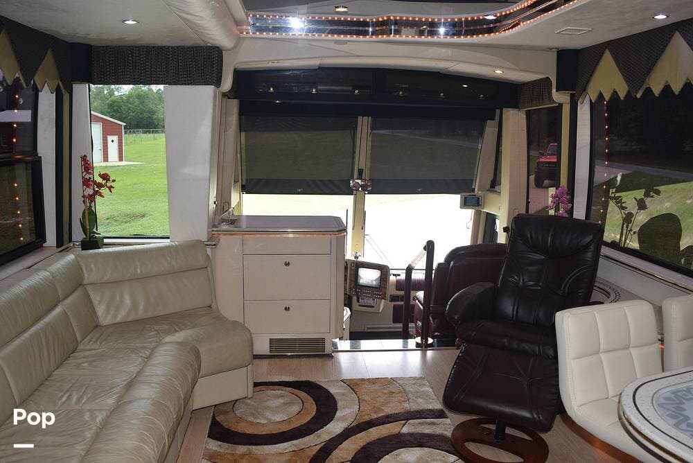 Used 2002 Prevost Featherlite H3-45 VIP available in Defuniak Springs, Florida