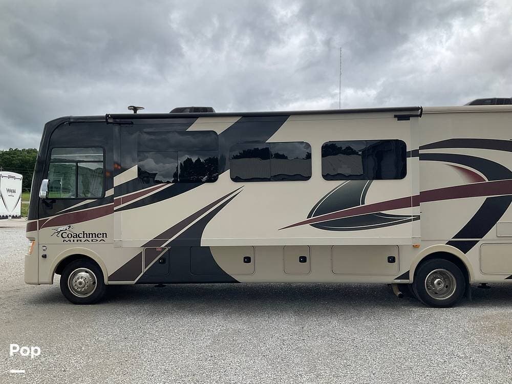 Call now about this 2019 Coachmen Mirada 35LS! 2019 Coachmen Mirada 35LS - Used Class A For Sale by Pop RVs in Blue Eye, Missouri features Awning, Leveling Jacks, Generator, Air Conditioning, Slideout