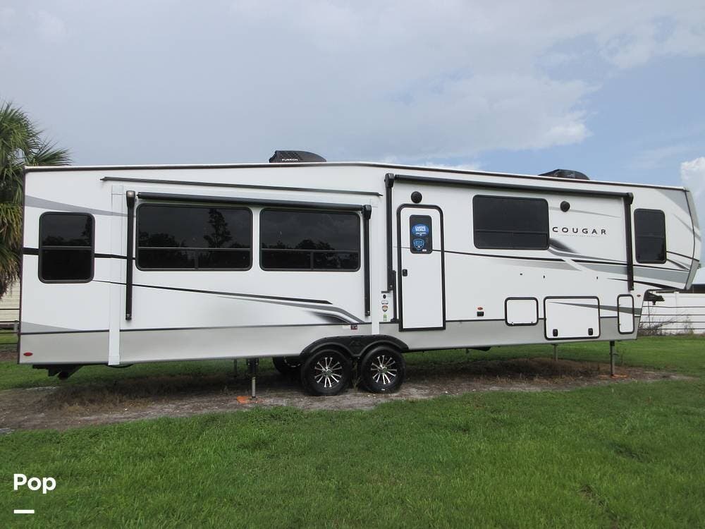 Contact us now about this 2024 Keystone Cougar 368MBI! 2024 Cougar 368MBI by Keystone from Pop RVs in Plant City, Florida