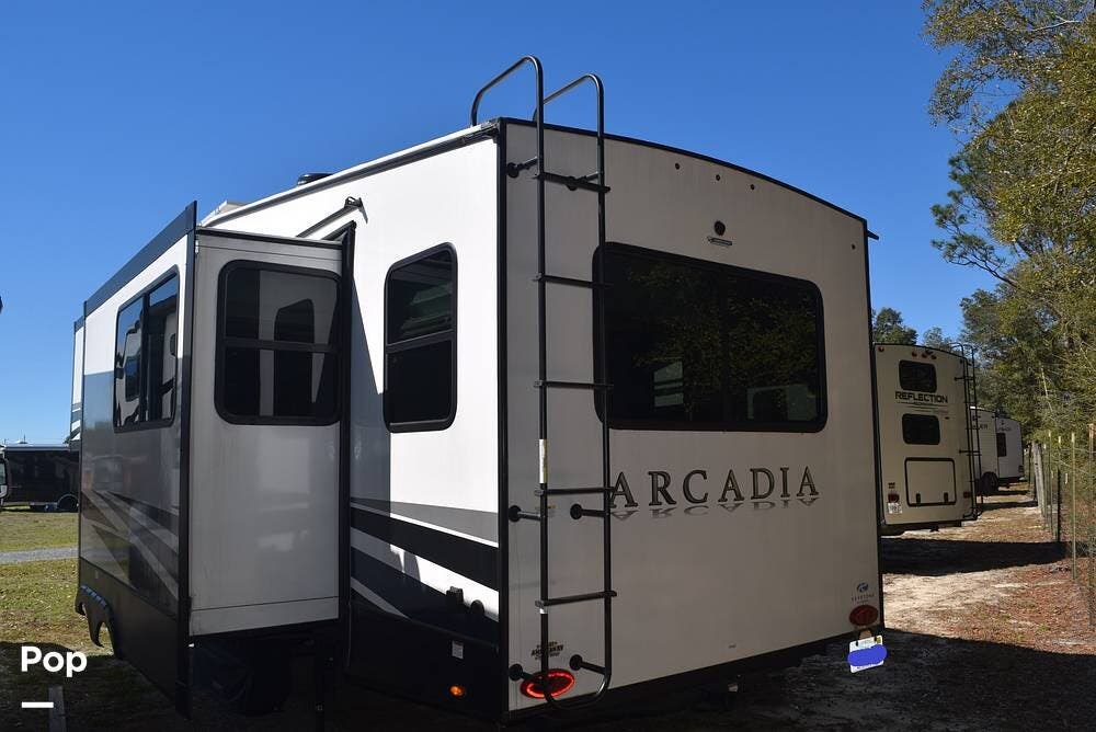 Contact us now about this 2023 Keystone Arcadia Super Lite 293SLRD! 2023 Arcadia Super Lite 293SLRD by Keystone from Pop RVs in Crestview, Florida