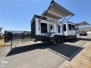 Contact us now about this 2022 Keystone Fuzion 419! 2022 Fuzion 419 by Keystone from Pop RVs in La Habra, California