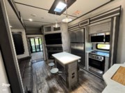 Call now about this 2022 Keystone Fuzion 419! 2022 Keystone Fuzion 419 - Used Toy Hauler For Sale by Pop RVs in La Habra, California features Air Conditioning, Awning, Slideout, Leveling Jacks, Generator