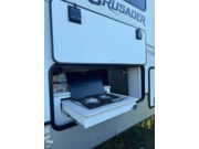 Call now about this 2022 Prime Time Crusader 382MBH! 2022 Prime Time Crusader 382MBH - Used Fifth Wheel For Sale by Pop RVs in Punta Gorda, Florida features Slideout, Awning, Air Conditioning, Leveling Jacks