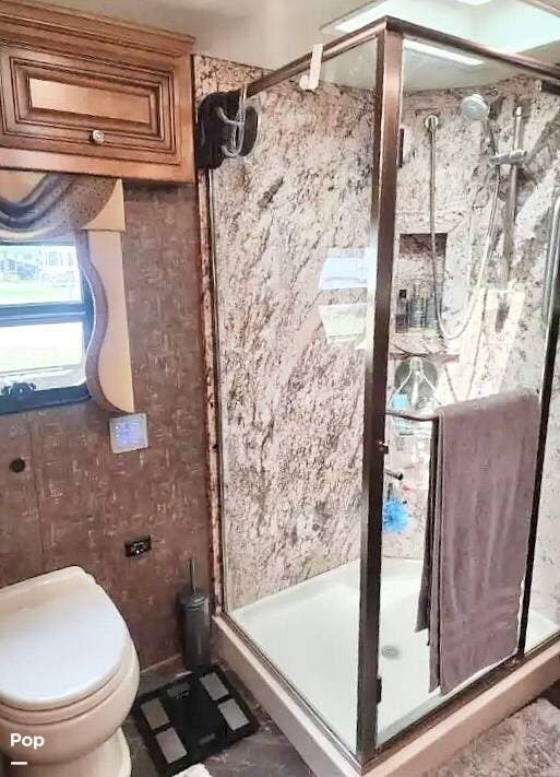 Call now about this 2015 Newmar Dutch Star 4369! 2015 Newmar Dutch Star 4369 - Used Diesel Pusher For Sale by Pop RVs in Mission, Texas features Slideout, Generator, Leveling Jacks, Air Conditioning, Awning