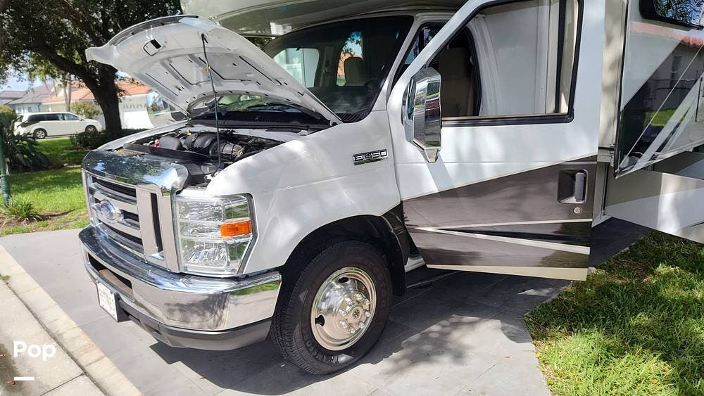 Used 2017 Fleetwood Jamboree 30F available in Naples, Florida