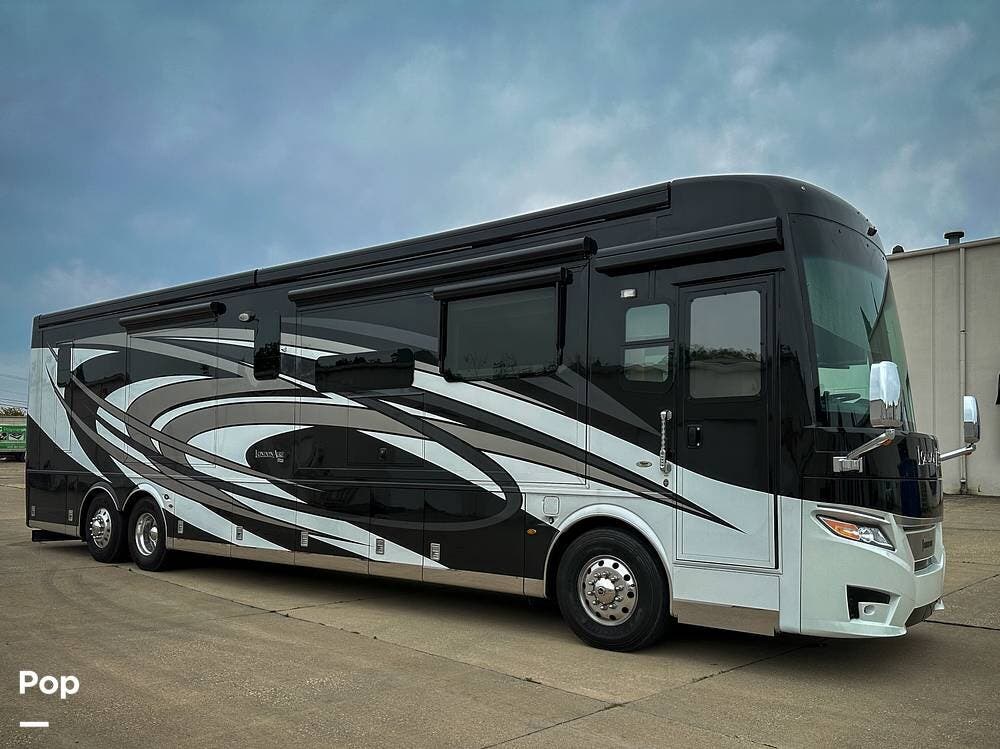 Call now about this 2021 Newmar London Aire 4551! 2021 Newmar London Aire 4551 - Used Diesel Pusher For Sale by Pop RVs in Maumee, Ohio features Generator, Air Conditioning, Slideout, Leveling Jacks, Awning