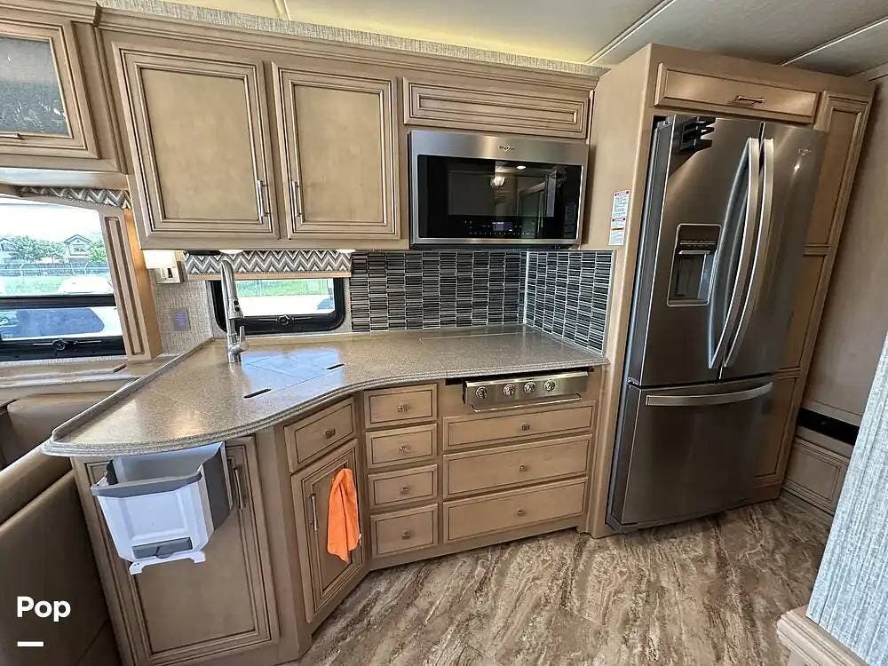 Call now about this 2019 Newmar Canyon Star 3719! 2019 Newmar Canyon Star 3719 - Used Class A For Sale by Pop RVs in Richmond, Texas features Slideout, Air Conditioning, Leveling Jacks, Awning, Generator