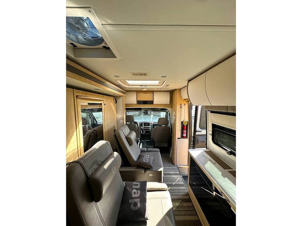 Call now about this 2016 Leisure Travel Unity 24MB! 2016 Leisure Travel Unity 24MB - Used Class C For Sale by Pop RVs in Apple Valley, California features Leveling Jacks, Generator, Slideout, Air Conditioning, Awning
