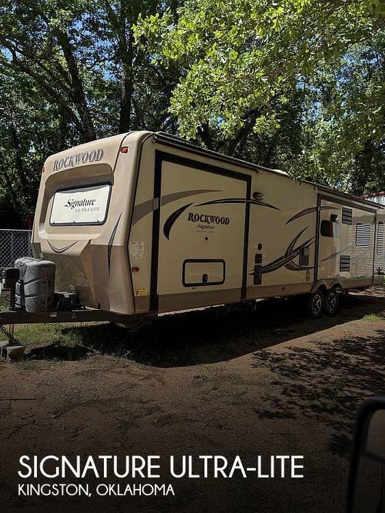 Email now about this 2016 Rockwood Signature Ultra-Lite 8329SS! Used 2016 Rockwood Signature Ultra-Lite 8329SS available in Kingston, Oklahoma