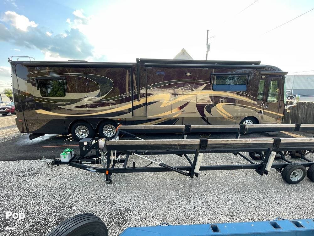 Call now about this 2014 Entegra Coach Aspire 42DEQ! 2014 Entegra Coach Aspire 42DEQ - Used Diesel Pusher For Sale by Pop RVs in Harrison Township, Michigan features Leveling Jacks, Awning, Slideout, Air Conditioning, Generator