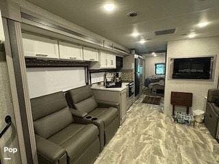 Contact us now about this 2024 Thor Motor Coach Windsport 34A! 2024 Windsport 34A by Thor Motor Coach from Pop RVs in Deer Park, New York