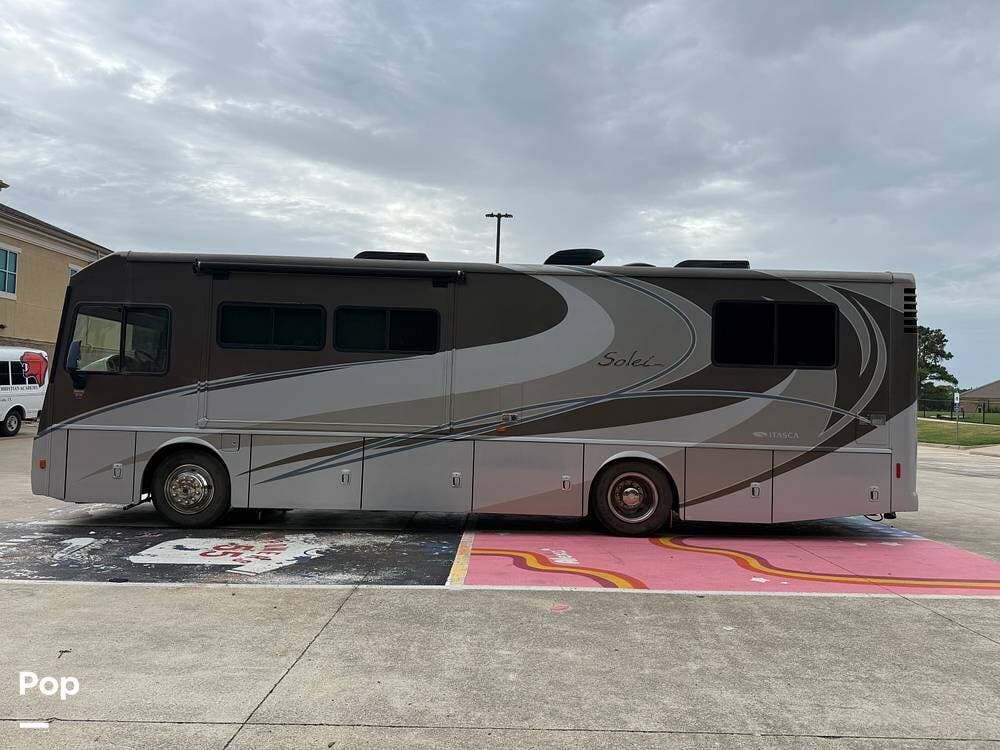 Contact us now about this 2014 Itasca Solei 34T! 2014 Solei 34T by Itasca from Pop RVs in Colleyville, Texas