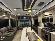 Call now about this 2021 Alliance RV Paradigm 340RL! 2021 Alliance RV Paradigm 340RL - Used Fifth Wheel For Sale by Pop RVs in Lake Jackson, Texas features Leveling Jacks, Slideout, Awning, Air Conditioning