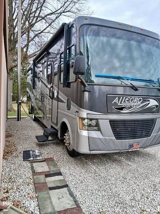 Call now about this 2012 Tiffin Allegro Open Road 34TGA! 2012 Tiffin Allegro Open Road 34TGA - Used Class A For Sale by Pop RVs in Bucyrus, Ohio features Generator, Awning, Leveling Jacks, Air Conditioning, Slideout