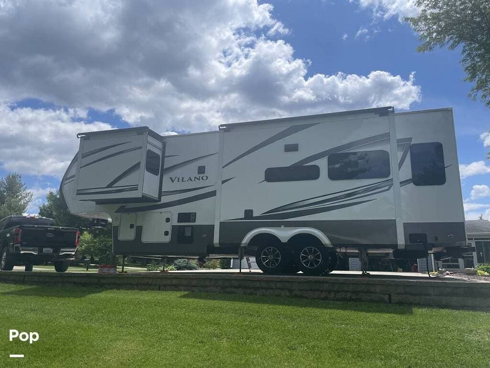 Used 2023 Vanleigh Vilano 320GK available in Bloomington, Illinois