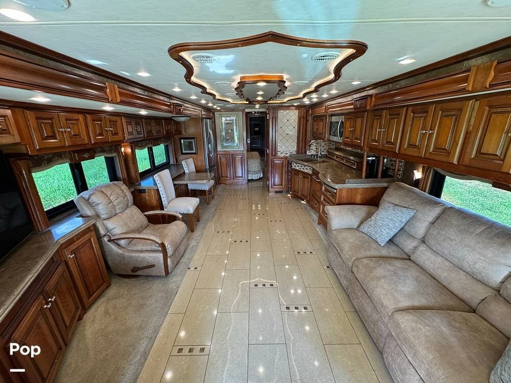 Call now about this 2015 Tiffin Allegro Bus 45 LP! 2015 Tiffin Allegro Bus 45 LP - Used Diesel Pusher For Sale by Pop RVs in Rogersville, Alabama features Awning, Air Conditioning, Generator, Leveling Jacks, Slideout