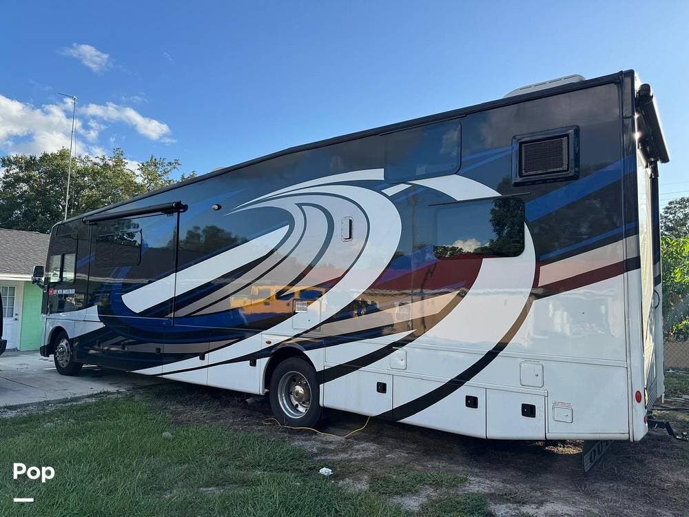 Call now about this 2018 Thor Motor Coach Outlaw 37RB! 2018 Thor Motor Coach Outlaw 37RB - Used Toy Hauler For Sale by Pop RVs in Orlando, Florida features Slideout, Air Conditioning, Generator, Awning, Leveling Jacks