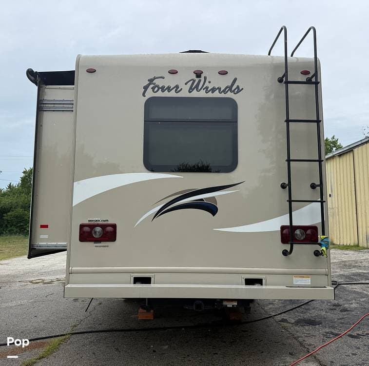 Used 2018 Thor Motor Coach Four Winds 31E available in Mansfield, Texas