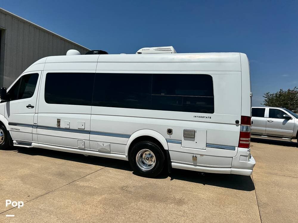 Call now about this 2017 Airstream Interstate EXT Grand Tour! 2017 Airstream Interstate EXT Grand Tour - Used Class B For Sale by Pop RVs in Montgomery, Alabama features Awning, Generator, Air Conditioning