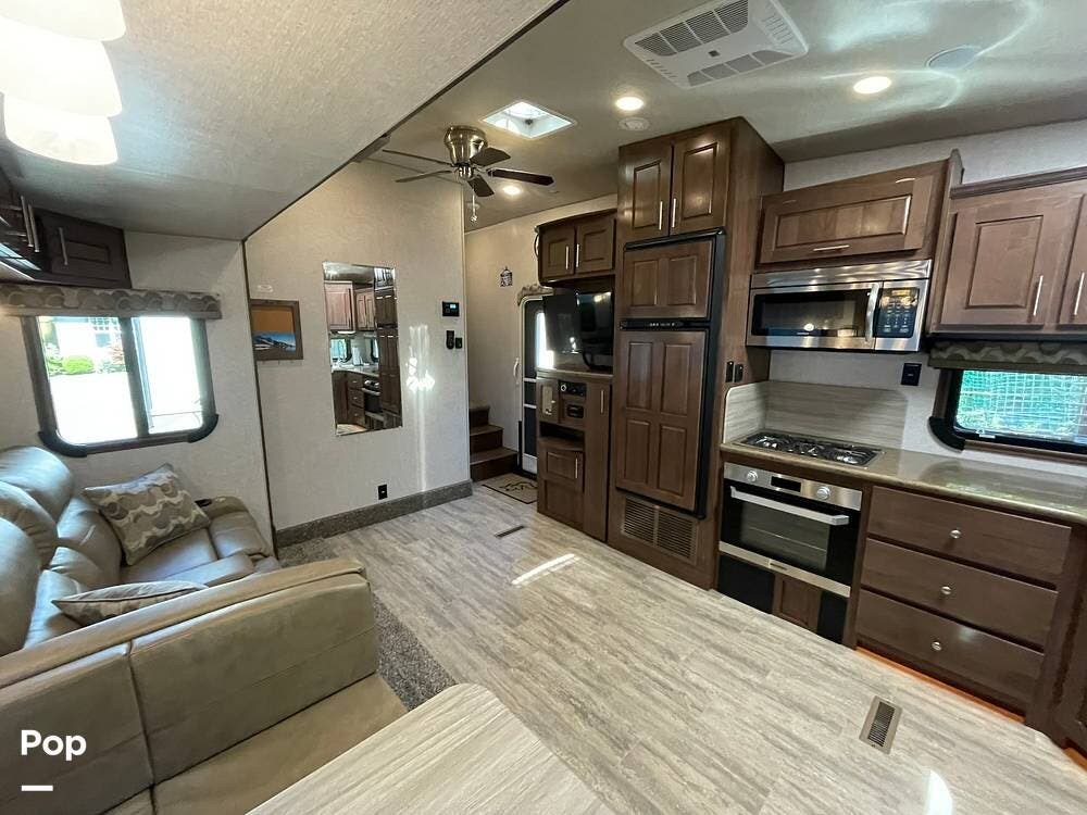 Used 2023 Northwood Arctic Fox 27-5L available in Maple Valley, Washington