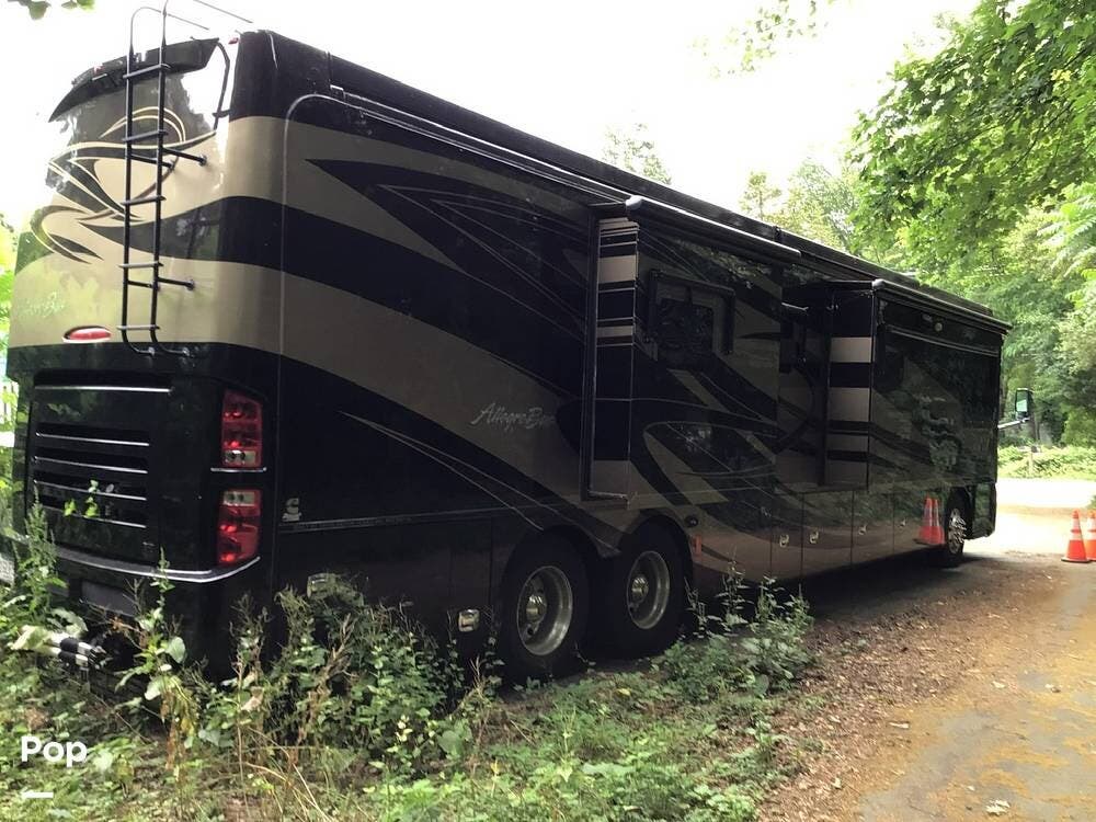 Call now about this 2012 Tiffin Allegro Bus 43 QGP! 2012 Tiffin Allegro Bus 43 QGP - Used Diesel Pusher For Sale by Pop RVs in Marshfield, Massachusetts features Awning, Air Conditioning, Slideout, Generator, Leveling Jacks