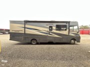 Call now about this 2021 Winnebago Vista 31B! 2021 Winnebago Vista 31B - Used Class A For Sale by Pop RVs in Godley, Texas features Leveling Jacks, Air Conditioning, Slideout, Awning, Generator