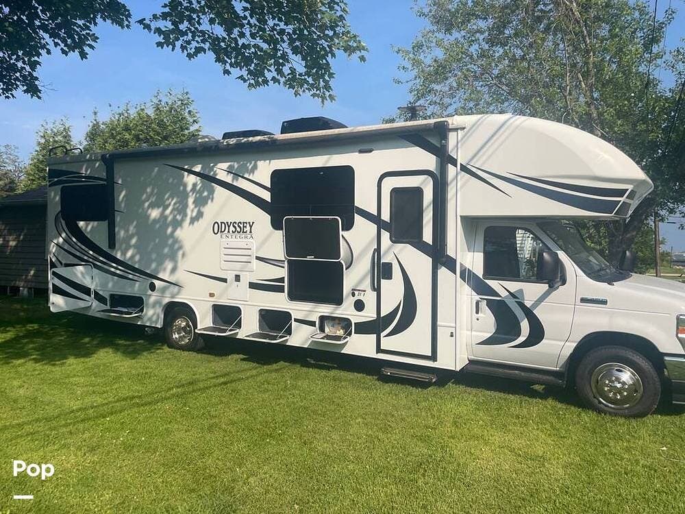 Contact us now about this 2021 Entegra Coach Odyssey 31F! 2021 Odyssey 31F by Entegra Coach from Pop RVs in East Marion, New York