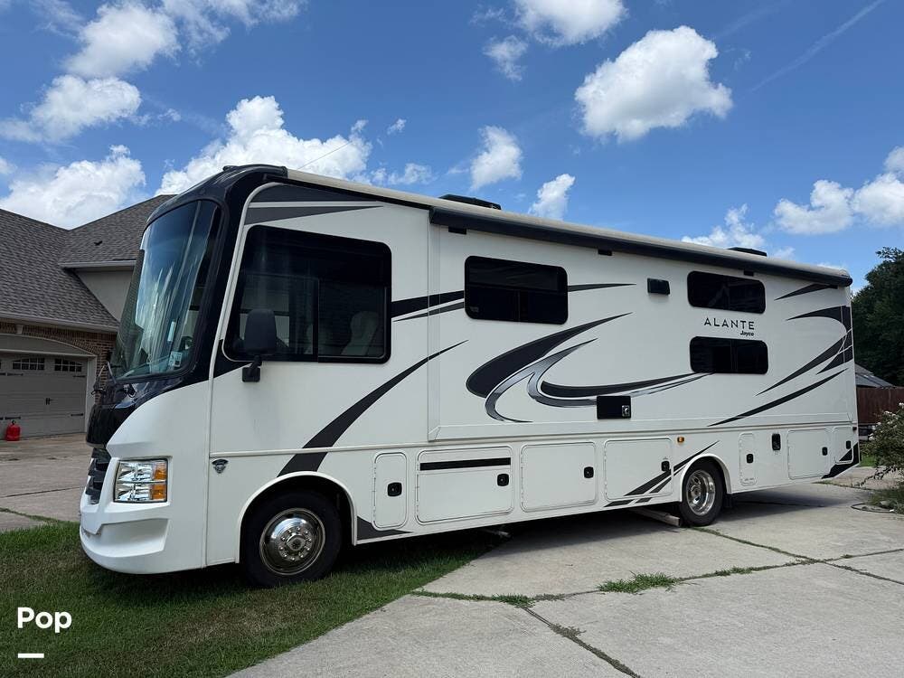 Call now about this 2021 Jayco Alante 29F! 2021 Jayco Alante 29F - Used Class A For Sale by Pop RVs in Bossier City, Louisiana features Air Conditioning, Slideout, Leveling Jacks, Awning, Generator